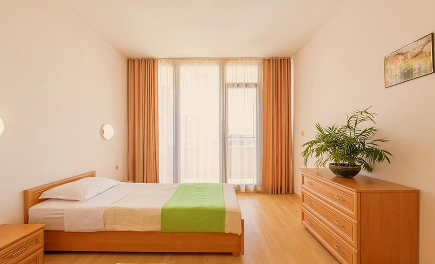 Apartment Konstantin In Trakia Plaza Сонячний Берег Екстер'єр фото