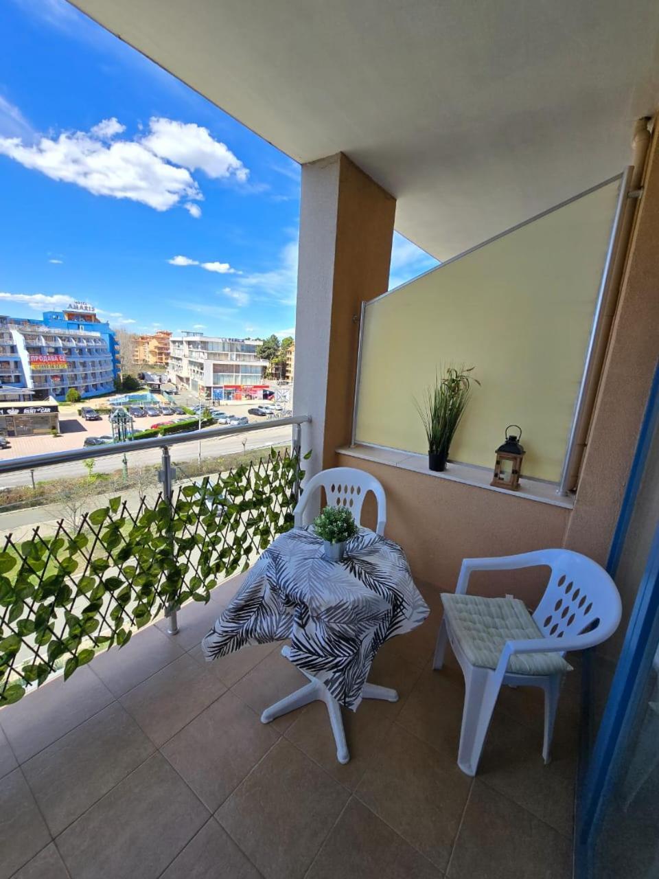 Apartment Konstantin In Trakia Plaza Сонячний Берег Екстер'єр фото